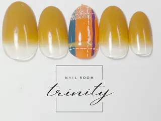ネイル Trinity staffのネイルデザイン