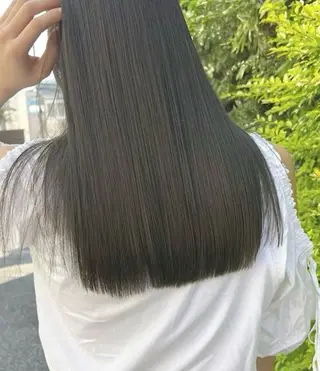 ロング カラー LadA AIのヘアスタイル