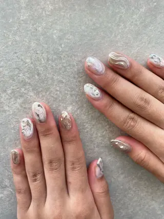 カラー ネイル 【似合わせ提案】鈴木 舞のネイルデザイン