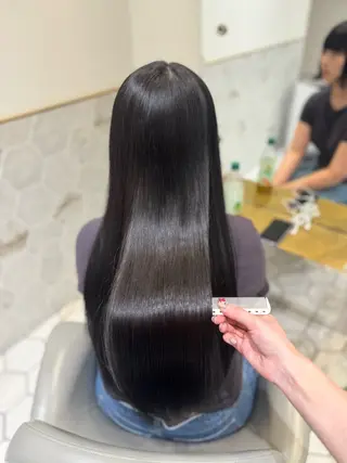 ロング カラー costes 今井芽依のヘアスタイル