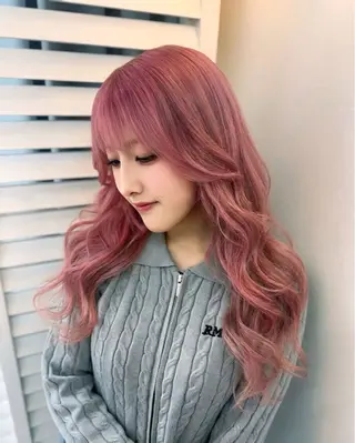 セミロング 🦋ami/浦和 ブリーチ/韓国🦋のヘアスタイル