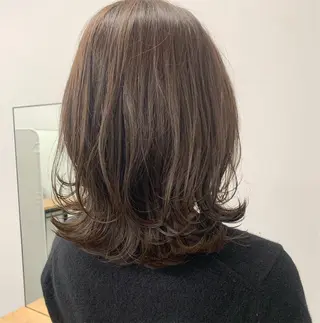 ミディアム カラー 透明感/オリーブ/ グレージュ/YUKAのヘアスタイル