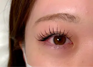 マツエク・マツパ UNE eyesalon 六本松所属・hitomi .のマツエク・マツパデザイン