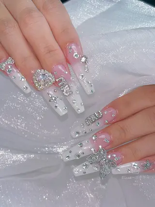 ネイル ネイルサロンエクラ 🫧Shizukaのネイルデザイン