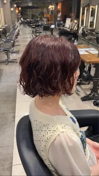 ショート パーマ ラフィスヘアー オウスケのヘアスタイル