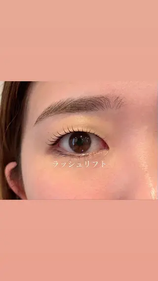 マツエク・マツパ etoile所属・森 千紘の眉毛・アイブロウイメージ