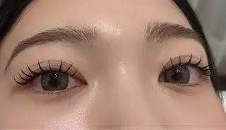 マツエク・マツパ eye lash  Lucia 難波所属・ひらおか ういの眉毛・アイブロウイメージ