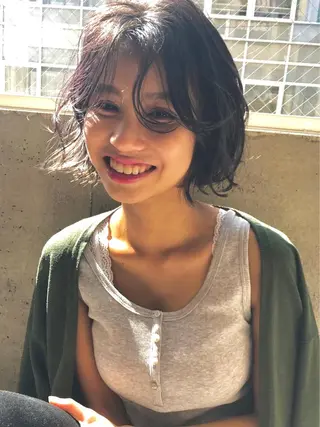 ショート カラー にった みずきのヘアスタイル