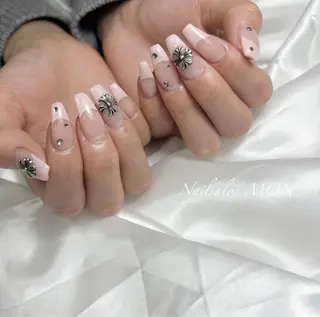 ネイル Nailsalon MONのネイルデザイン