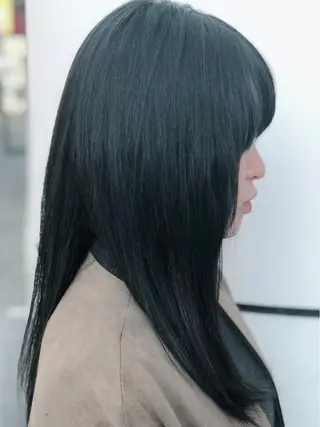 セミロング uti所属・菊池 幹のヘアスタイル