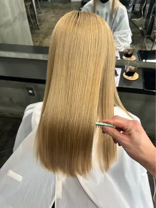 カラー T  O Yのヘアスタイル