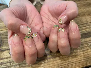 ネイル 佐藤  悠子のネイルデザイン