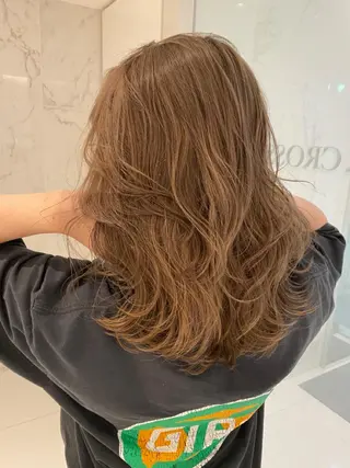 セミロング カラー AVANCE emiのヘアスタイル