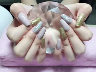 ネイル マツエク・マツパ AB マツエクネイルサロンのネイルデザイン