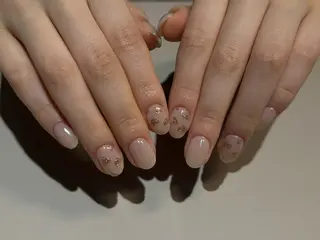 ネイル OAK eyelash&nail 新潟所属・森山 ミチカのネイルデザイン
