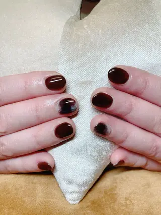 ネイル ECLAT エクラ所属・寺山 千鶴のネイルデザイン