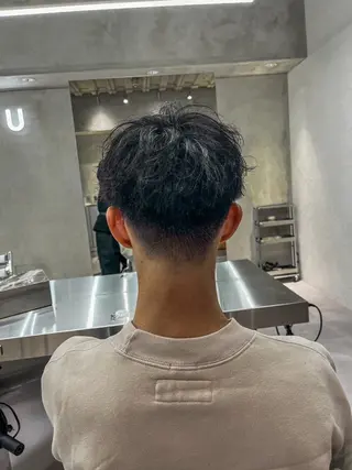 ショート メンズ soen所属・⚡メンズパーマフ ェードカットTomyのヘアスタイル