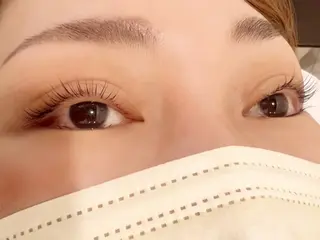 マツエク・マツパ unolash 京橋店所属・unolash (ウノラッシュ)魚下のマツエク・マツパデザイン