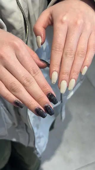 ネイル 🎀韓国レイヤー特化 🎀ベージュ/ミクのヘアスタイル