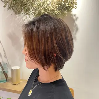 ショート あきば まゆのヘアスタイル
