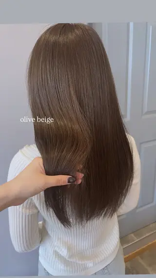 ロング 緒方 つばさのヘアスタイル
