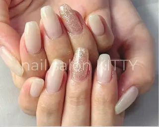 ネイル KITTY🕯️ AKIのネイルデザイン
