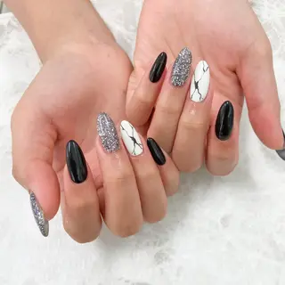 ネイル 黒沢 直子のネイルデザイン