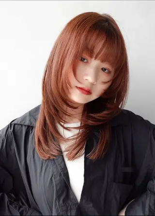 ミディアム ALBUM IKEBUKURO所属・トップスタイリスト レイヤーカットのヘアスタイル