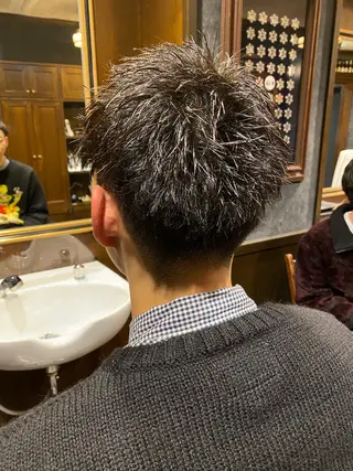 ショート パーマ メンズ プレミアムバーバーヒロ銀座所属・成田 知佳のヘアスタイル