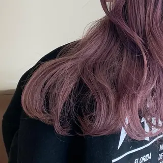 カラー イシイ ハルナ 🤍のヘアスタイル