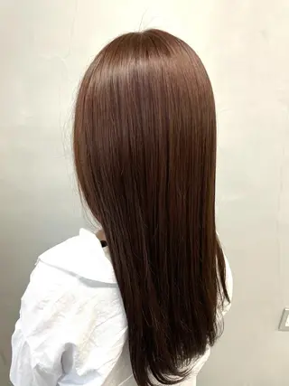 カラー miu .のヘアスタイル
