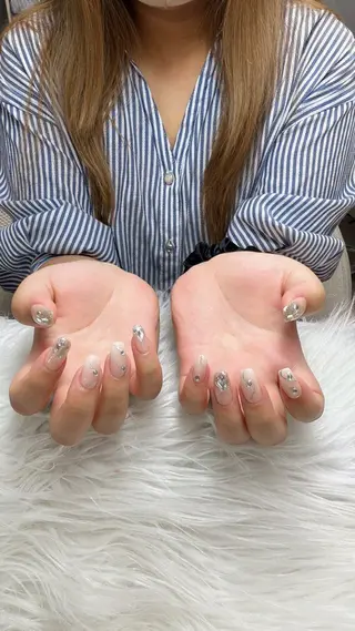 ネイル Nikoネイルサロン中野店所属・merci リカのネイルデザイン