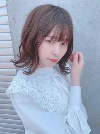 ミディアム 公式 Ease by amble luxeのヘアスタイル