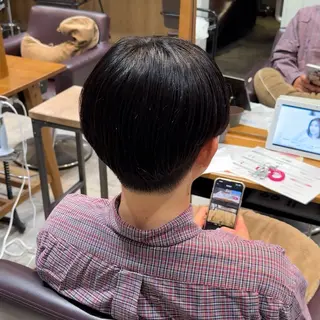 ショート ハイトーン/ダブル カラー/あやかのヘアスタイル