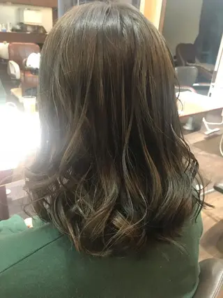 ミディアム カラー WAVE所属・西川 佑樹のヘアスタイル