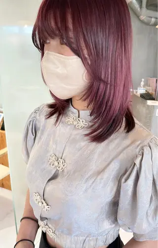 セミロング カラー レイヤー　べージュ 白石研太のヘアスタイル