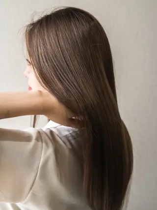 ロング 米倉 陽菜のヘアスタイル