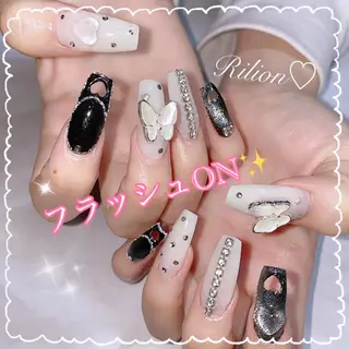 ネイル RiLion💗 Risa🦋💜のネイルデザイン