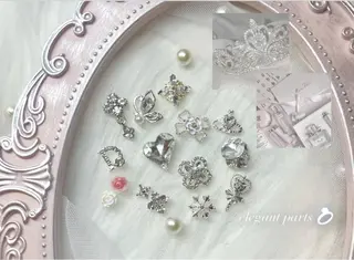 ネイル エミラボーテ 心斎橋店所属・ODA HIMARIのネイルデザイン