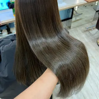 ロング カラー サソウ ユリエ🥥のヘアスタイル