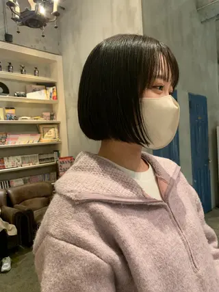 ショート カラー カネコ ユカリのヘアスタイル