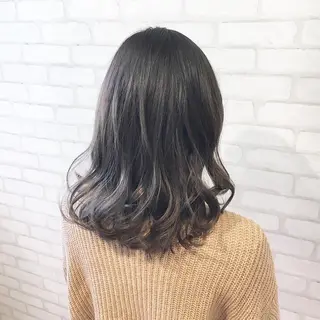 セミロング ミヤザキ タクトのヘアスタイル