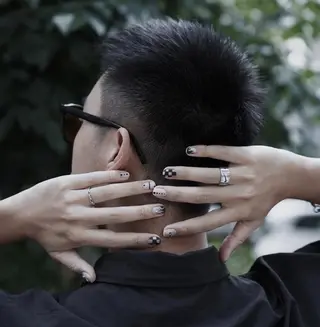 メンズ ネイル 閨匠 ビューティサロンのネイルデザイン