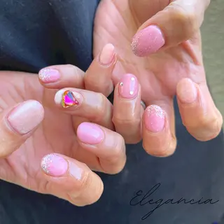 カラー ネイル Elegancia. Hiromiのネイルデザイン