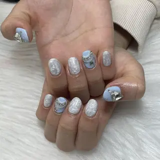 ネイル DEMAIN- 🌹のネイルデザイン