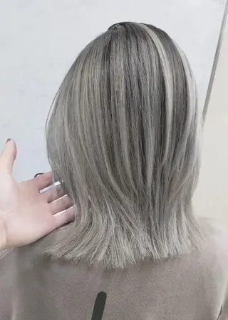 ミディアム さいとう つかさのヘアスタイル