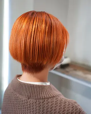 ショート カラー ハイトーン/レイヤー /ケアブリーチ石川治のヘアスタイル