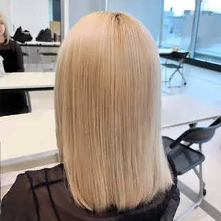 ミディアム 𝐲𝐮𝐮 / 透明感カラー🌱のヘアスタイル