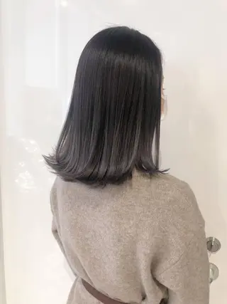 セミロング カラー ✴️Siesta✴️ 髪質改善艶カラーのヘアスタイル