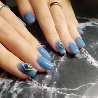 ネイル ミディアム クロキ 。のネイルデザイン